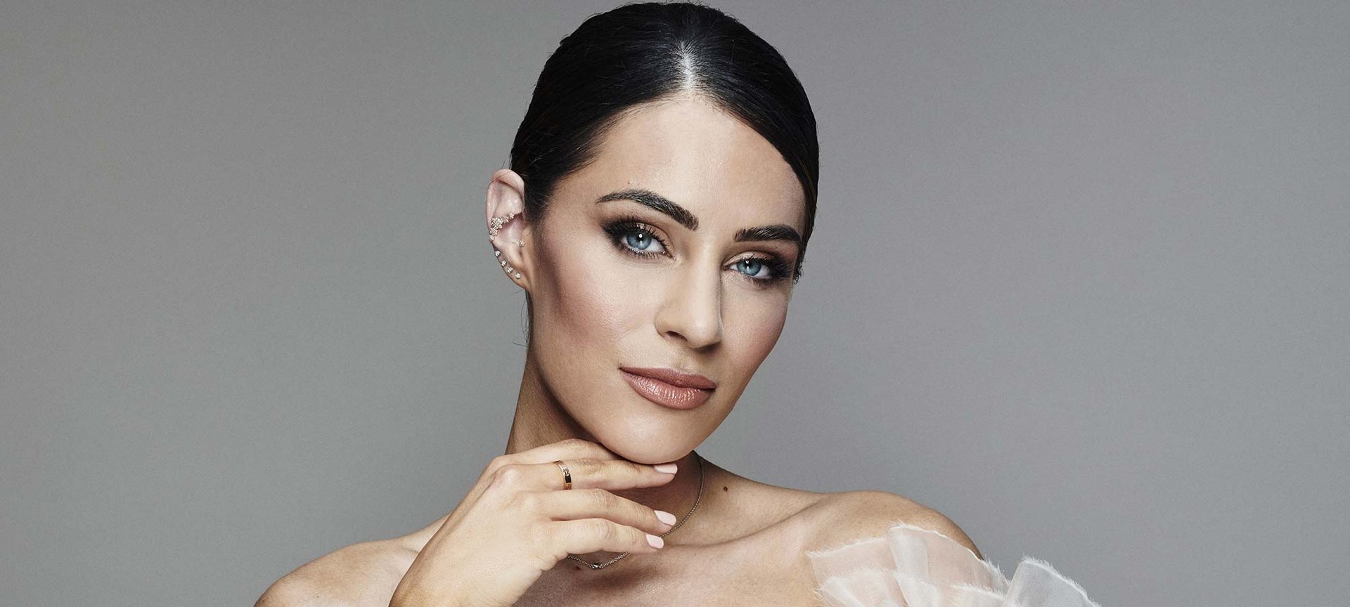 Descubre cómo conseguir unos smokey eyes de la mano de los productos de L’Oréal Paris.